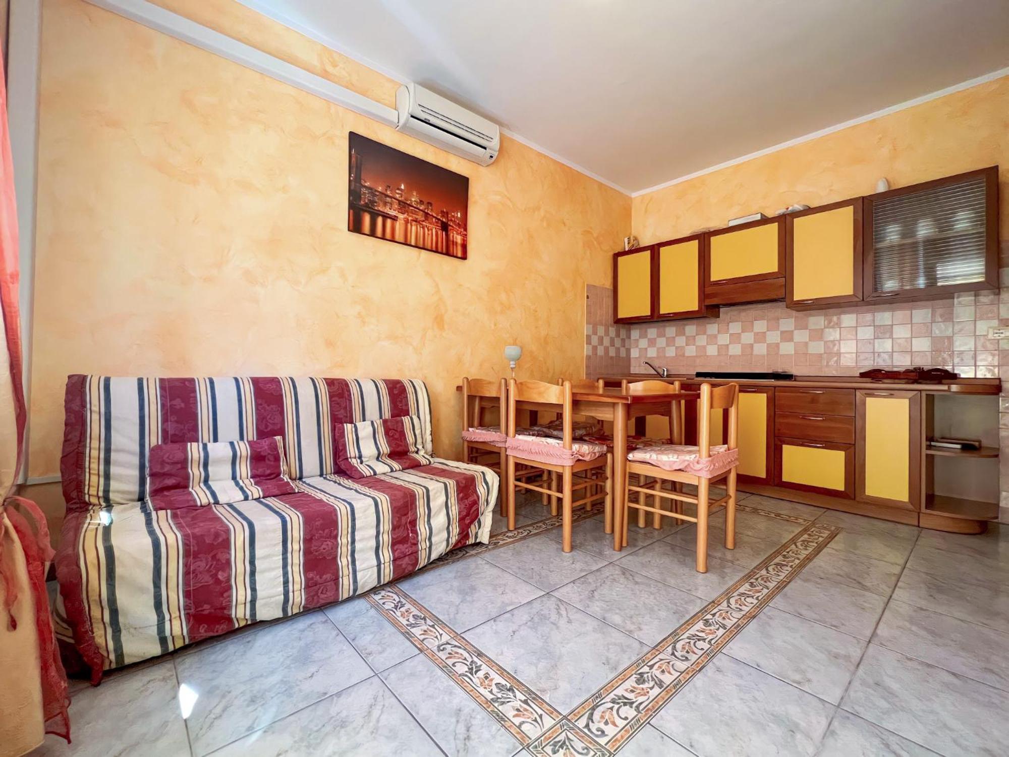 Bussola Apartment *